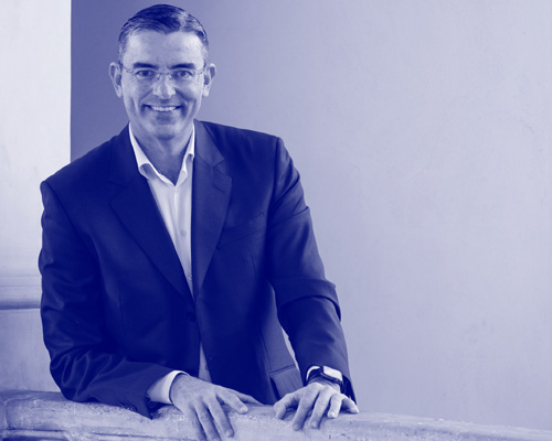 Retrato de Director de Formación Sénior