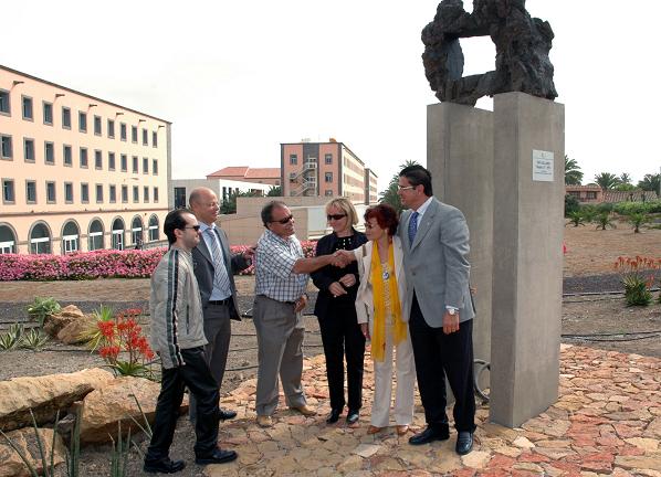 Inauguración de la escultura