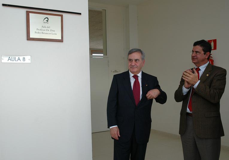 El Catedrático Pedro Betancor y el Rector de la ULPGC, Manuel Lobo