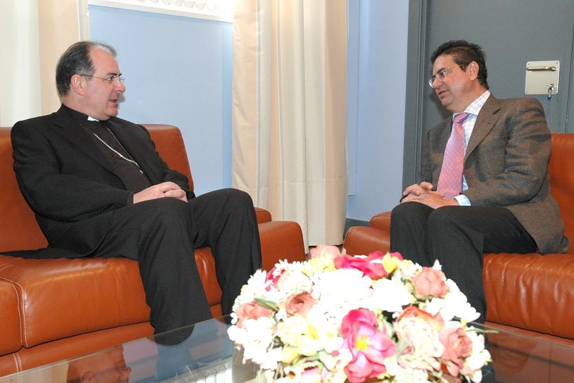 Monseñor Francisco Cases y el Rector de la ULPGC, Manuel Lobo Cabrera