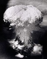 Fotografía que recoge el momento de la explosión de la bomba nuclear en Hiroshima