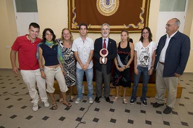 Foto de familia con el equipo de Triatlón de la ULPGC