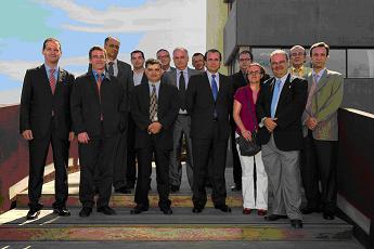 Foto de familia de los miembros del Consejo Asesor del CeTIC