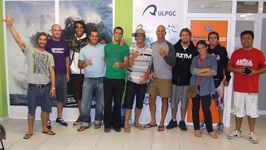 Imagen de los asistentes a la reunión, entre ellos, Mike Stewart (5º de la derecha)