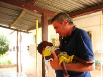 Imagen cedida por Luis Serra de su actividad como Presidente de NSF en África