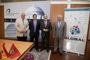 Imagen reciente de la reunión mantenida entre el Rector de la ULPGC José Regidor y representantes de Global