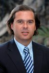 El Vicerrector de Estudiantes, Nicolás Díaz de Lezcano Sevillano