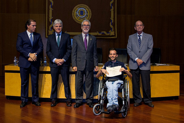 Reconocimiento al esfuerzo y dedicación en los estudios