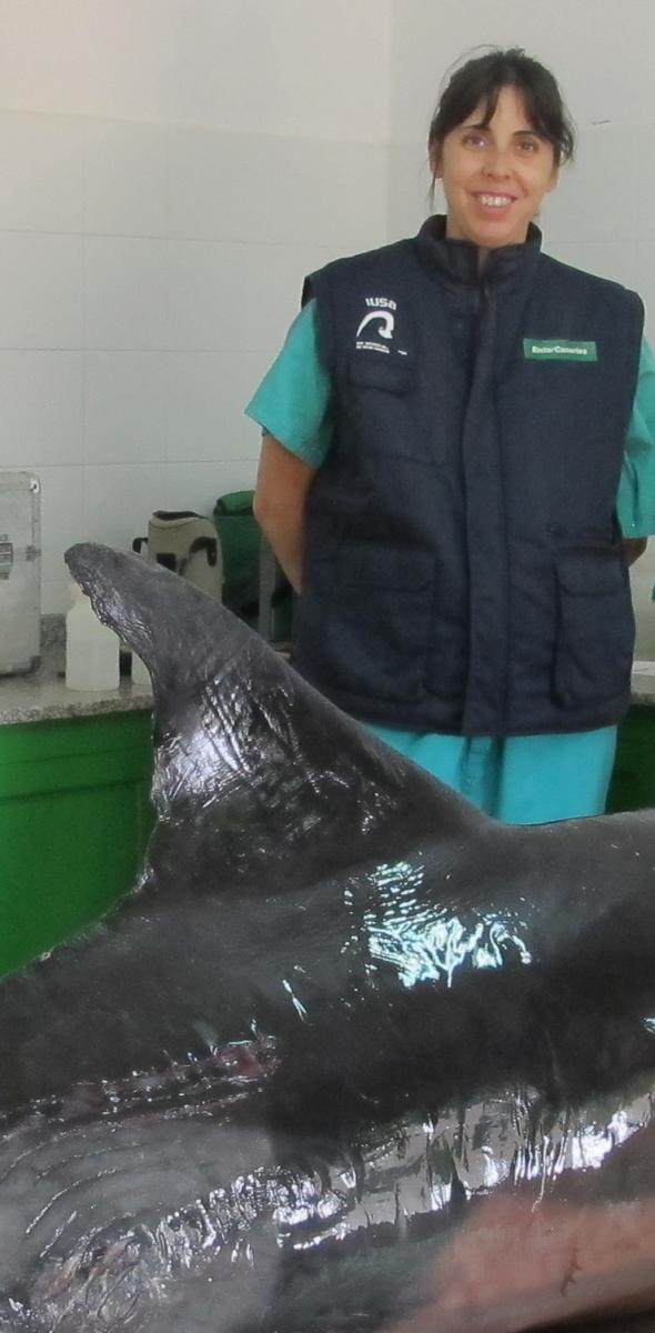 La Dra. Eva Sierra en las instalaciones del IUSA de la ULPGC
