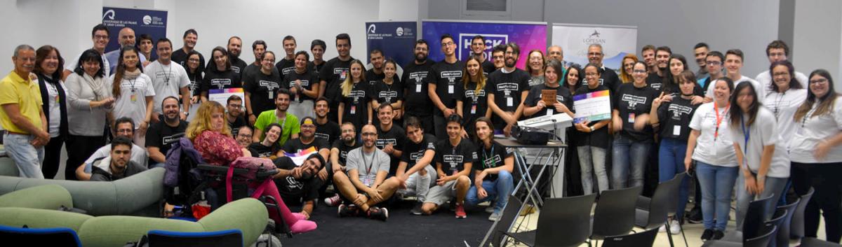 Foto de familia de los participantes en la quinta edición