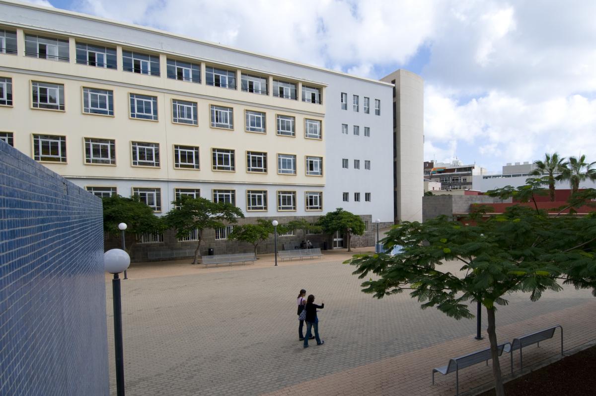 Imagen de archivo de la Facultad de Ciencias de la Educación, en el Campus del Obelisco