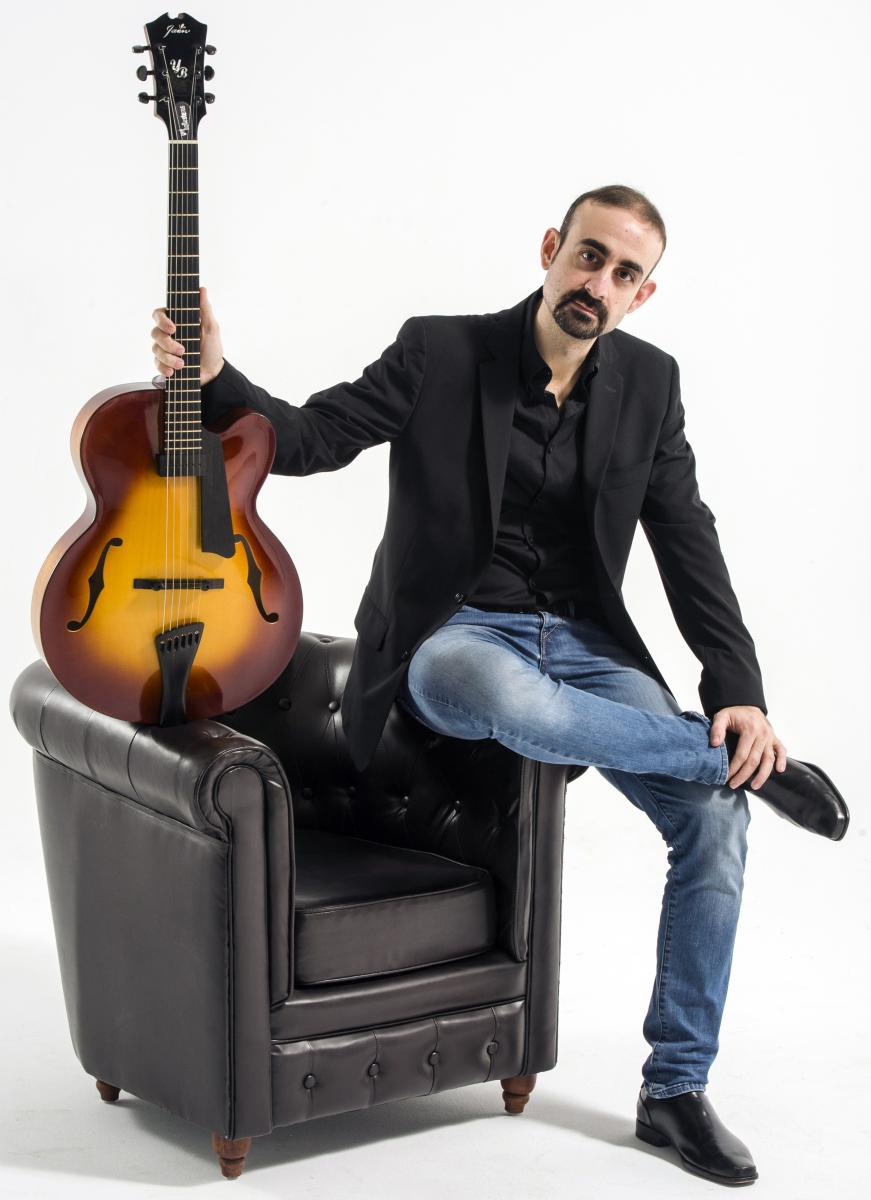 El guitarrista canario Yul Ballesteros