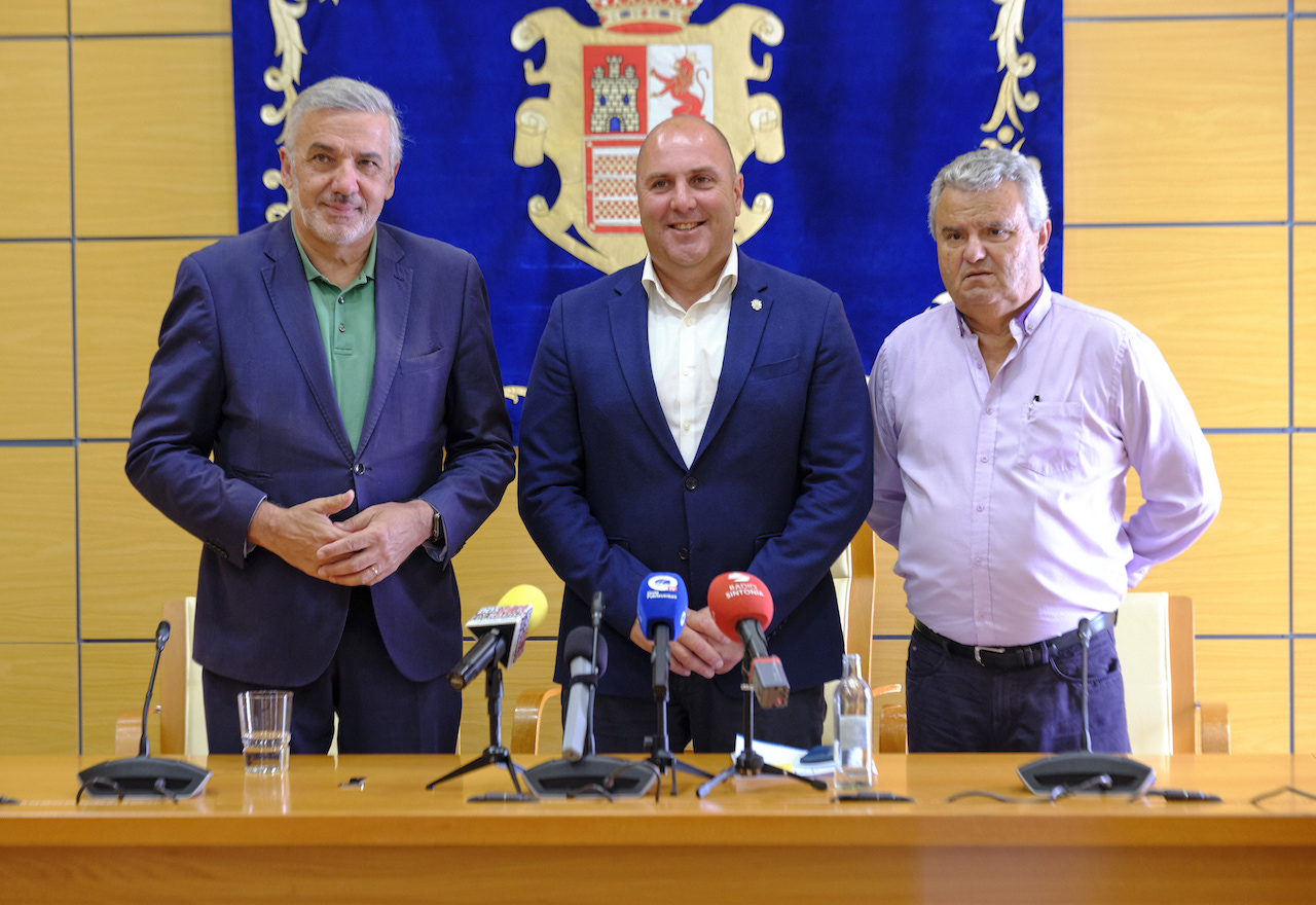 ULPGC y Cabildo presentan la primera Universidad de Verano de