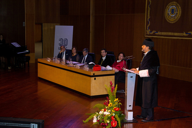 El Rector fue el encargado de clausurar el acto académico con su discurso de apertura