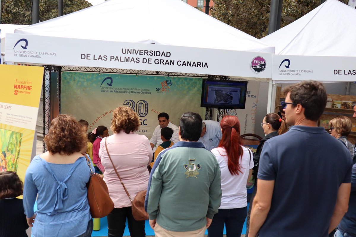 Stand de la ULPGC en la Feria del Libro de Las Palmas de Gran Canaria