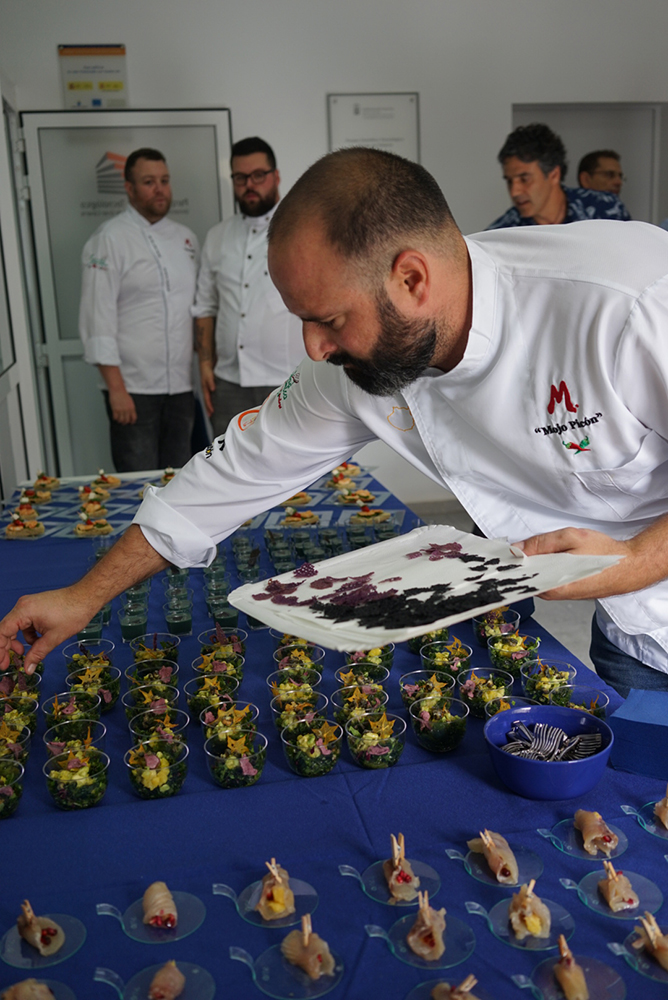 Imagen de la degustación gastronómica de productos de Acuicultura