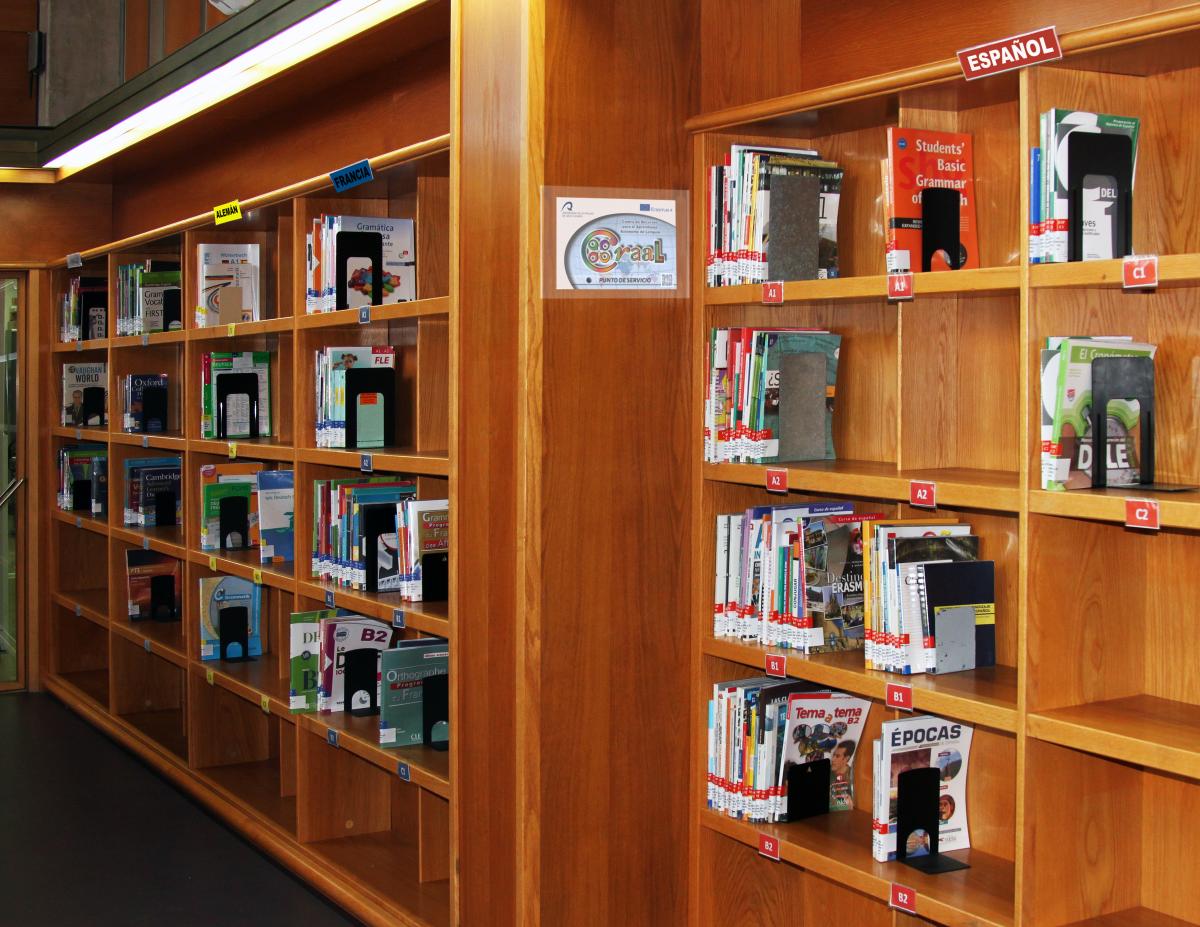 Imagen del material didáctico para el autoaprendizaje del CRAAL, en la Biblioteca Universitaria