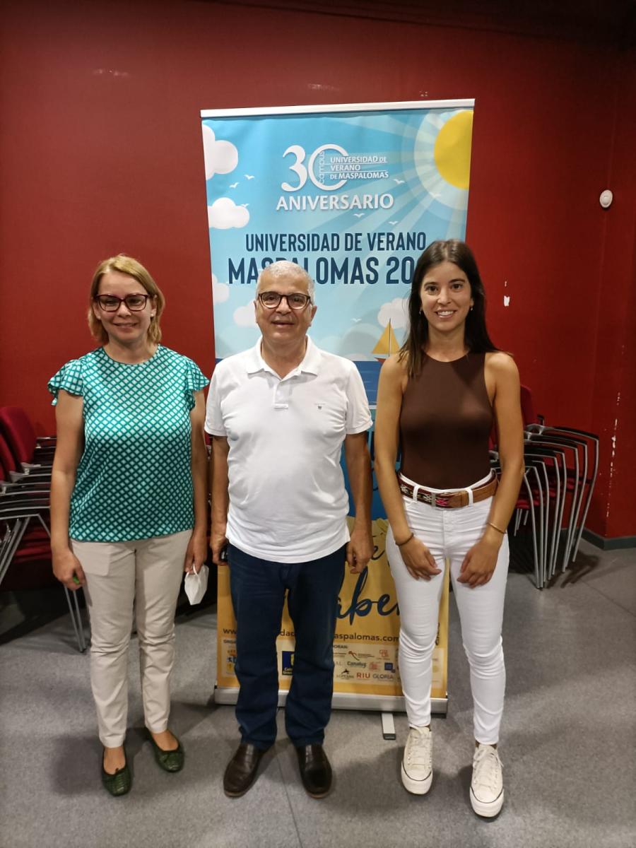 Lidia Suárez, Antonio Ramos y Marta Ramos en la XXX Edición de la UVM.