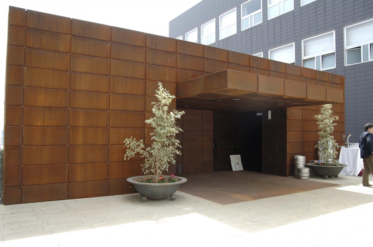 Imagen del Salón de Actos de Ciencias de la Salud, en el Campus de San Cristóbal
