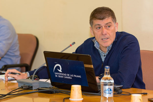 El Vicerrector José Miguel Doña durante su intervención