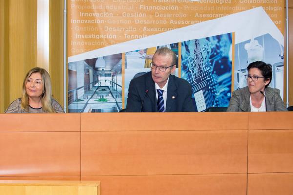 Imagen de la inauguración de la jornada, presidida por el Vicerrector de Investigación, Desarrollo e Innovación