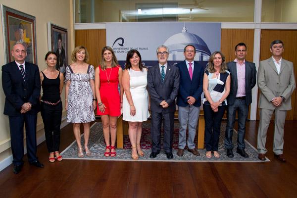 Foto de familia del equipo de la Facultad de Ciencias Jurídicas