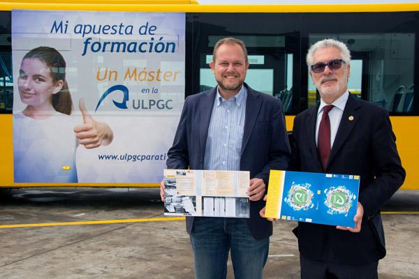 El Concejal de Movilidad (i) y el Rector de la ULPGC visitaron las cocheras de Guaguas Municipales