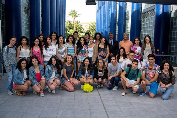 Foto de familia de los participantes en la edición de 2015