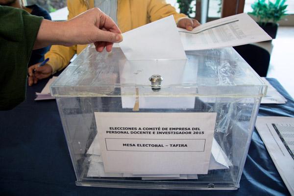 Detalle de una de las urnas electorales