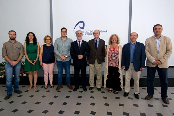 Los candidatos junto el Rector, el Presidente del Consejo Social y el Presidente del Consejo de Estudiantes de la ULPGC
