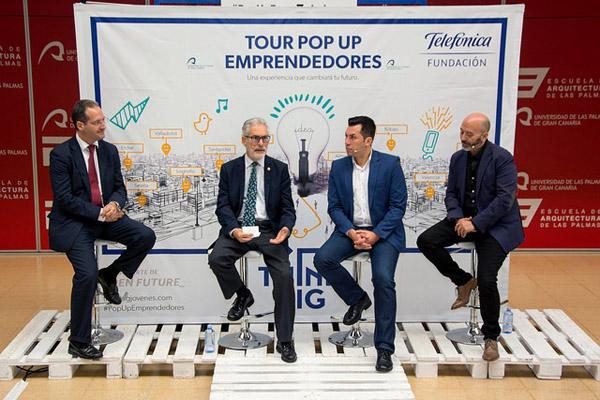Imagen de la inauguración, que estuvo presidida por el Rector José Regidor