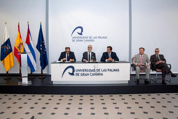 Imagen de la inauguración del encuentro, que estuvo presidido por el Rector José Regidor