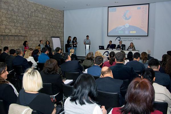 Otra imagen de la reunión en la Sede Institucional de la ULPGC