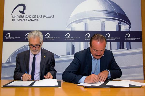 Imagen de la firma del convenio 
