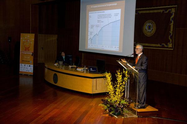 Imagen del congreso durante la ponencia del Dr. José Regidor