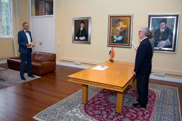 Otra imagen de la toma de posesión
