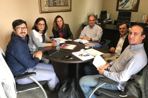 Imagen de la reunión del Decano con representantes del Comité Paraolímpico Español y de la Fundación DISA