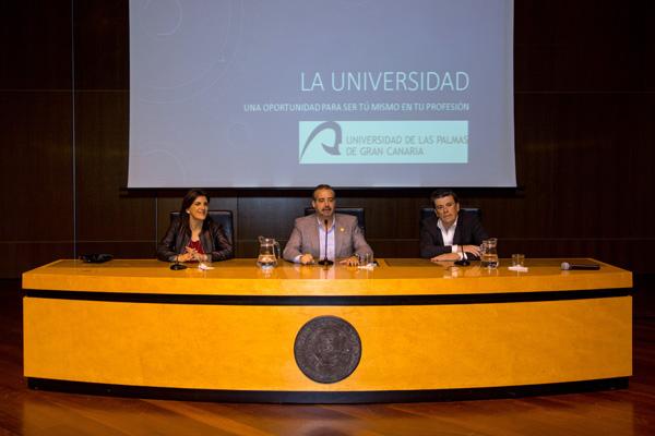 Otra imagen de la bienvenida, que estuvo presidida por el Rector Rafael Robaina