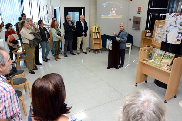 El Vicerrector de Estudiantes y Deportes, Antonio Ramos Gordillo, fue el encargado de inaugurar la muestra