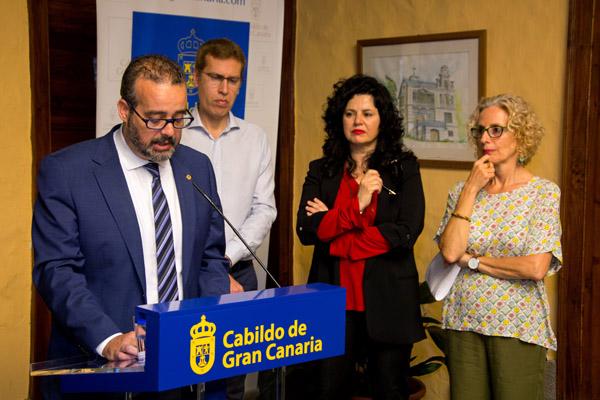 El Rector de la ULPGC, durante la lectura con motivo del aniversario de Galdós