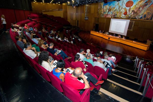 Imagen de la sesión extraordinaria del Claustro Universitario