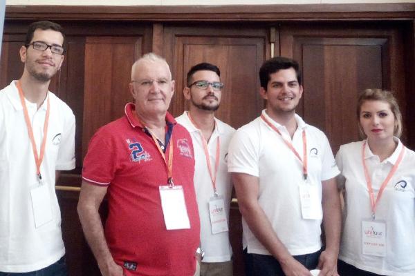 Foto de familia del equipo del Servicio de Información al Estudiante presente en UNITOUR