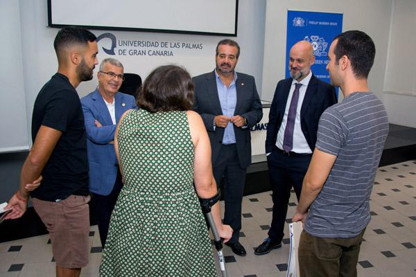 Otra imagen del acto de entrega