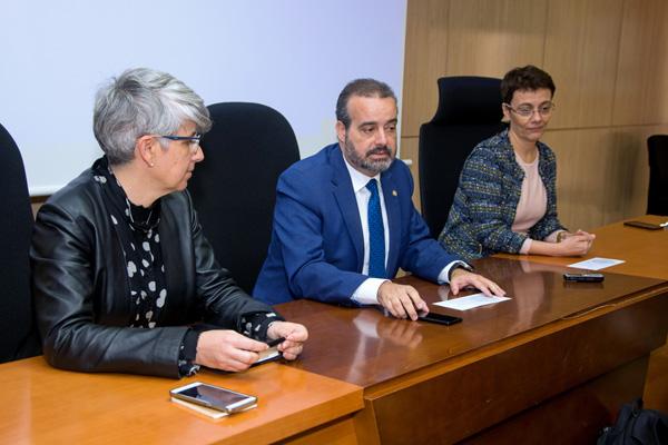 Imagen de la inauguración del encuentro, que estuvo presidido por el Rector Rafael Robaina