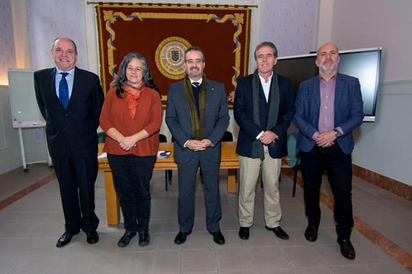 De izda. a dcha.: José Antonio Lucendo, María Pilar Álvarez, el Rector Rafael Robaina, Vicente Boissier