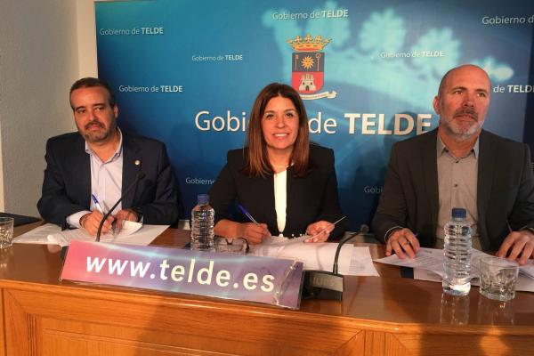 De izda. a dcha.: El Rector Robaina, la Alcaldesa Carmen Rosa Hernández y el Director-Gerente de la FPCT ULPGC