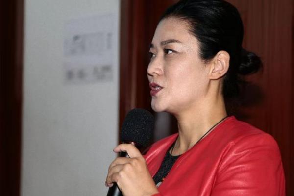 Liu Wei, durante su charla