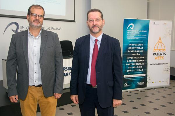 El Vicerrector José Pablo Suárez (i) y Juan Flores 
