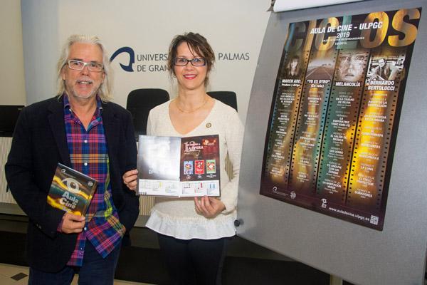 Diego Grimaldi y la Vicerrectora Pino Quintana, en la presentación de la programación del Aula de Cine