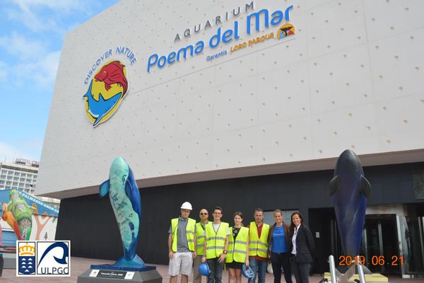 Foto de familia de los asistentes